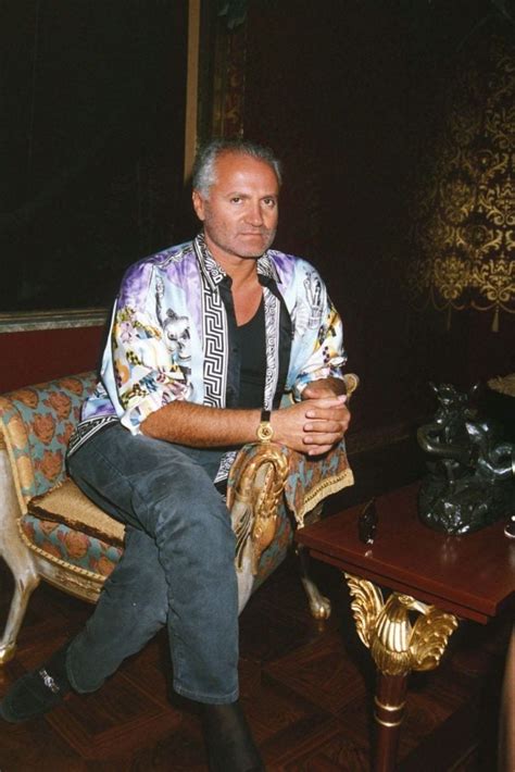 italian in galera stat uniti versace|Gianni Versace — Google Arts & Culture.